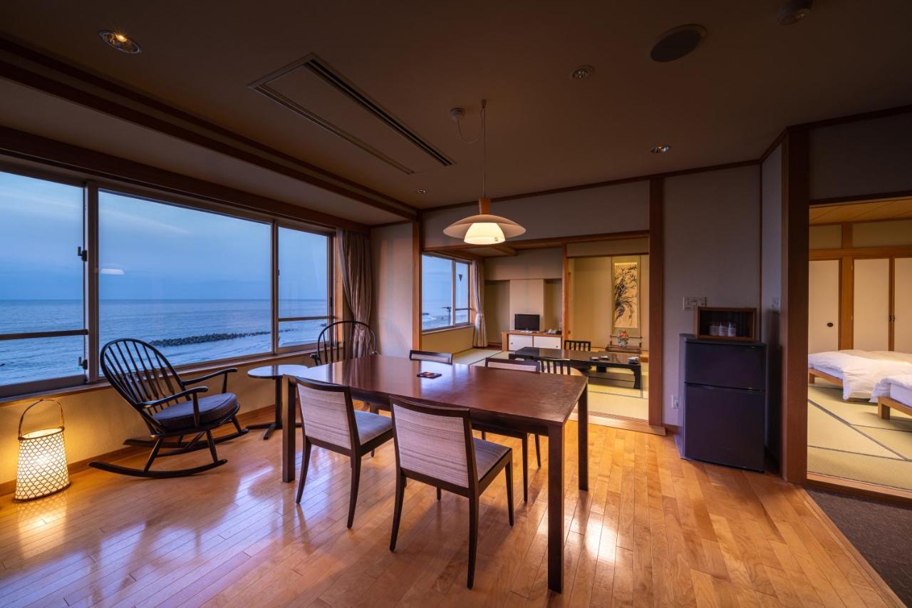 Ikkyu -Seaside Hotel- Tsuruoka Exterior photo