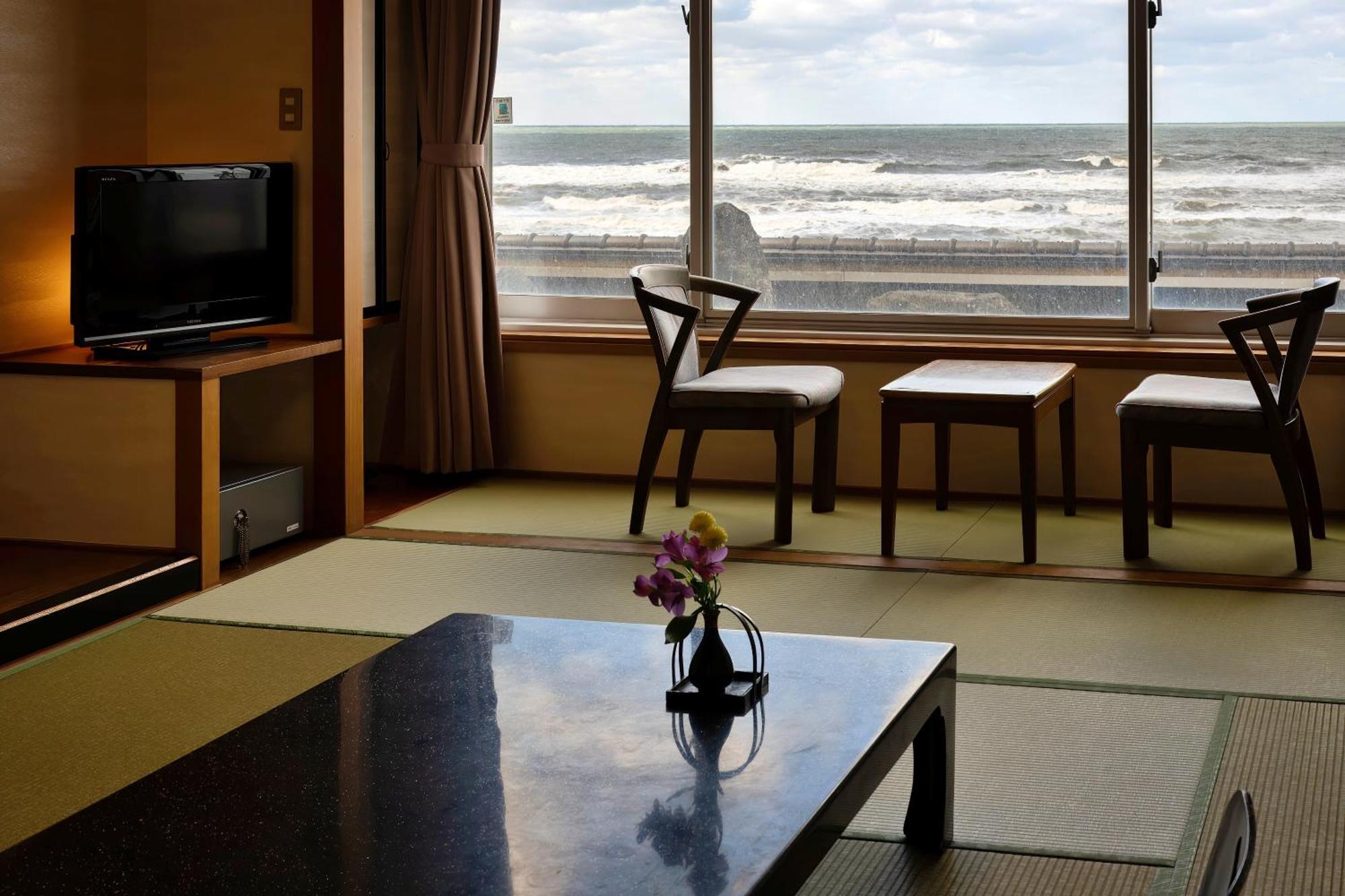 Ikkyu -Seaside Hotel- Tsuruoka Exterior photo